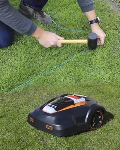 How Do Robot Lawnmowers Navigate?